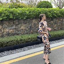 Load image into Gallery viewer, Bat sleeve V-neck Leopard Print Dress